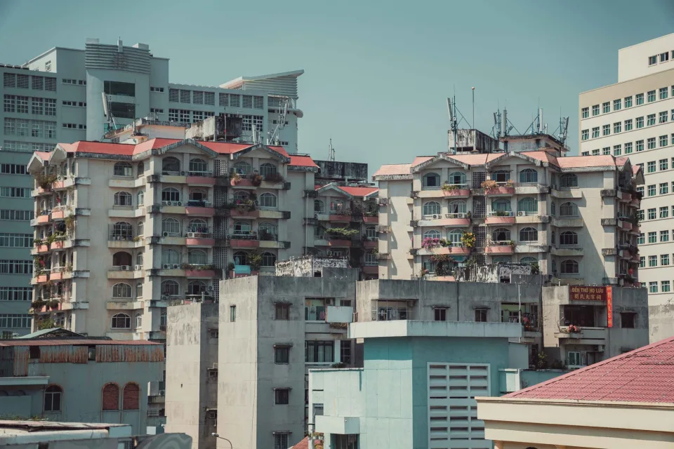 Bếp và khu ăn